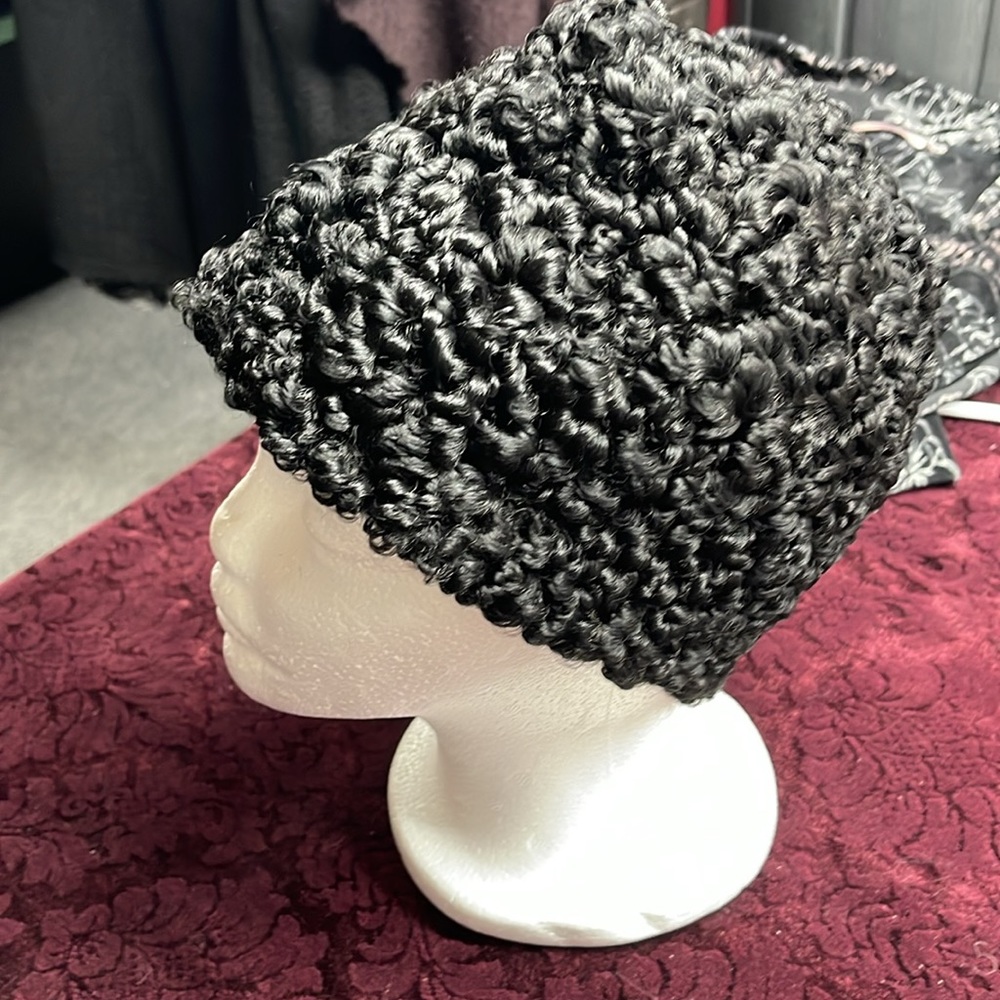 Vintage Holt Renfrew fur hat